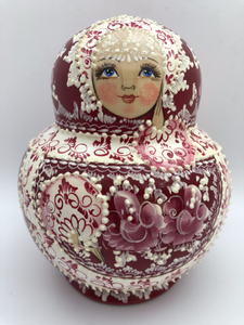 Traditional 10 pc Russian Nesting Doll