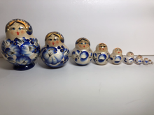 Load image into Gallery viewer, 10 pc Mini nesting dolls