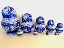 Load image into Gallery viewer, Traditional 10 pc Russian Nesting Doll