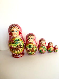 Villagers Traditional 5 pc Russian Nesting Doll